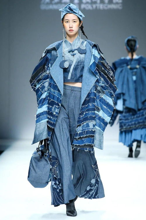 匠心傳承，鞋帽創(chuàng)意再綻華彩——我校服裝學(xué)子連續(xù)七年閃耀中國國際大學(xué)生時(shí)裝周